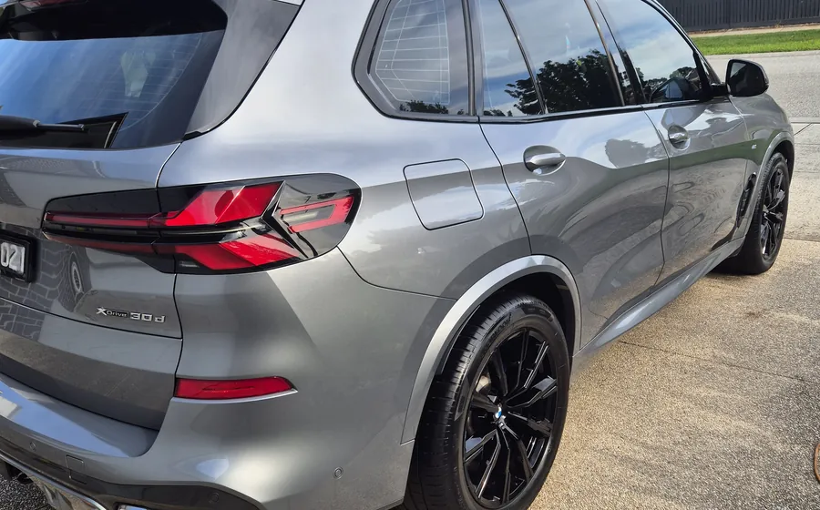 Deep, reflective gloss paint finish after detailing
